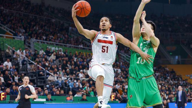 苏格兰队客场作战,奋勇拼搏冲刺胜利 苏格兰队客场作战,奋勇拼搏冲刺胜利