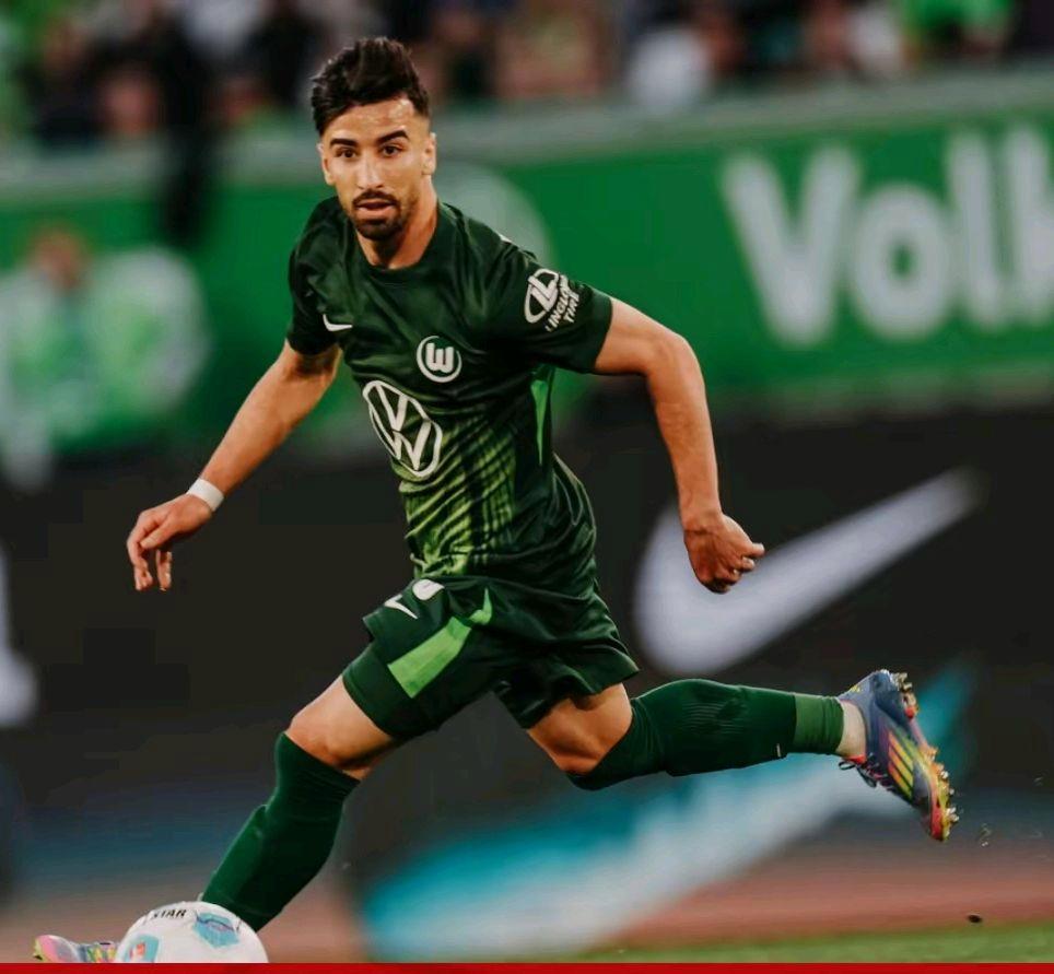 半岛体育官方-沃尔夫斯堡球队实力渐见提升,精神风貌抢眼的简单介绍