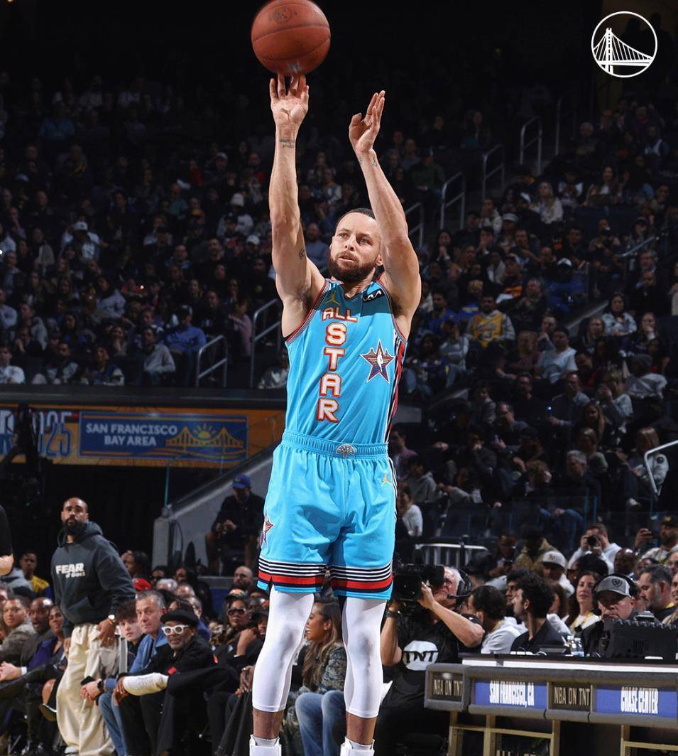 半岛体育链接-美国大学篮球联赛全明星技术赛开赛的简单介绍