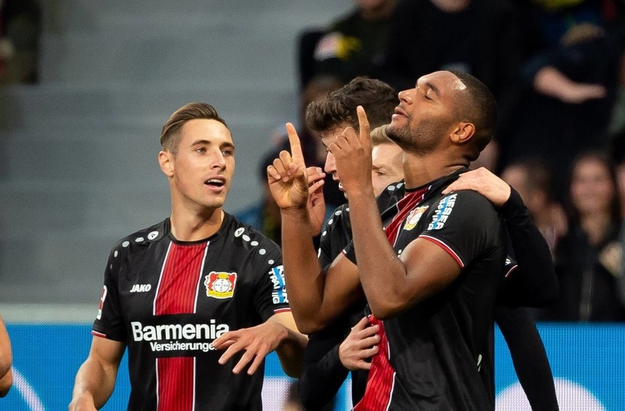 半岛体育网站-那不勒斯客场大胜,追赶前四呼声渐高