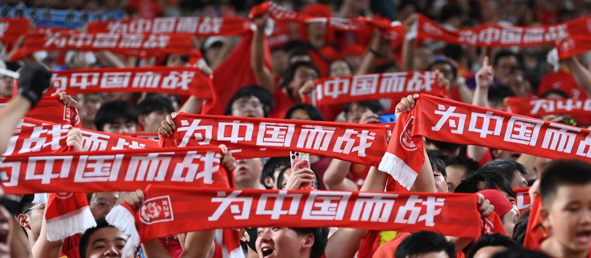 半岛体育教练-包含顶级足球比赛即将打响,球迷热情高涨的词条