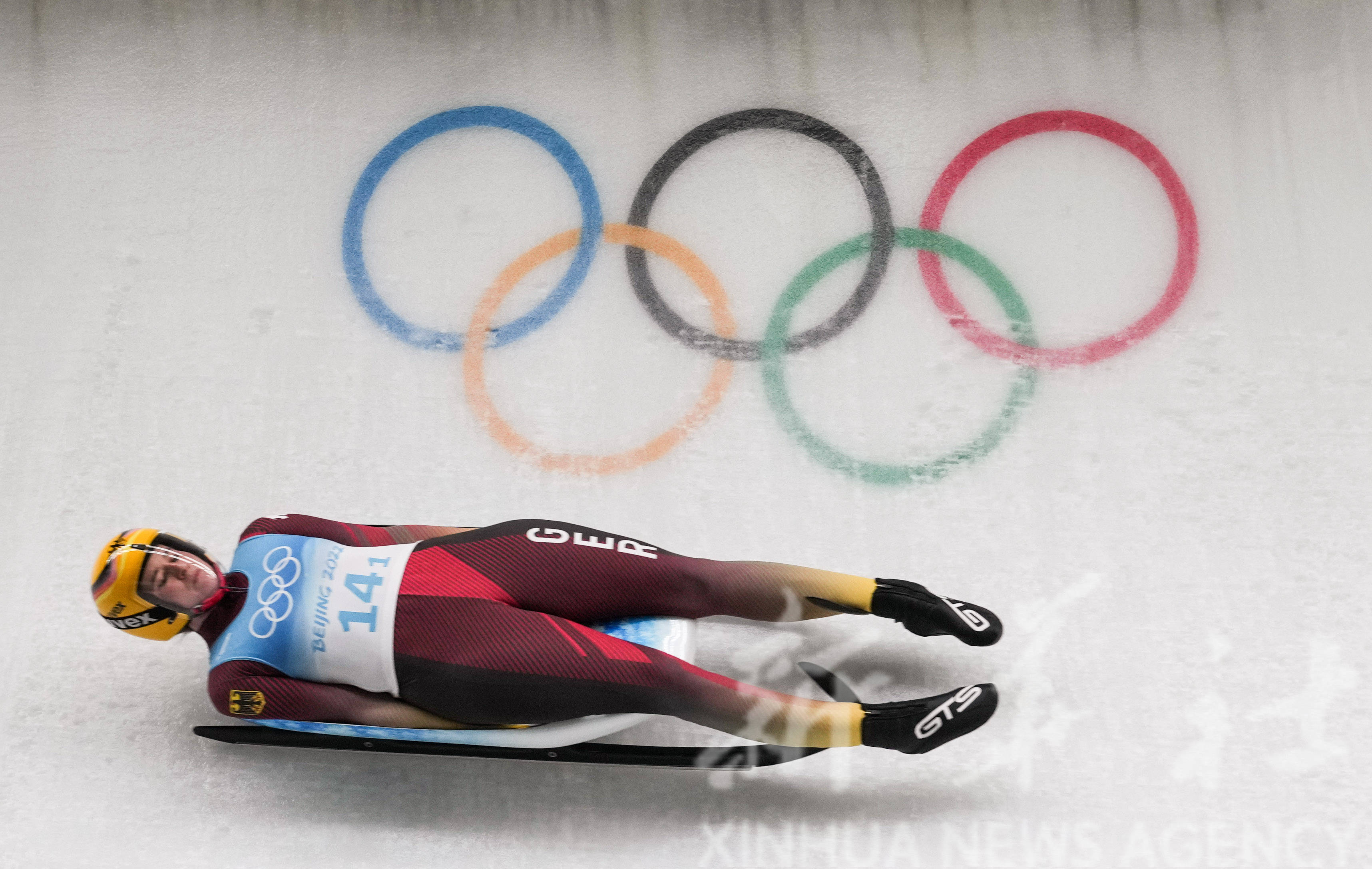 半岛体育网页版登录入口-瑞典雪橇队斩获金牌,称霸赛场