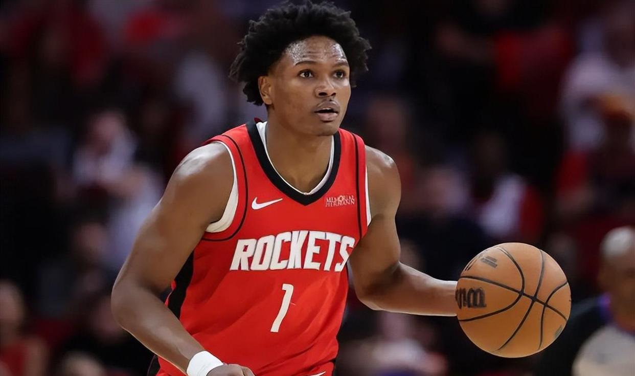 半岛体育教练-雄鹿逆转击败火箭,继续保持不败